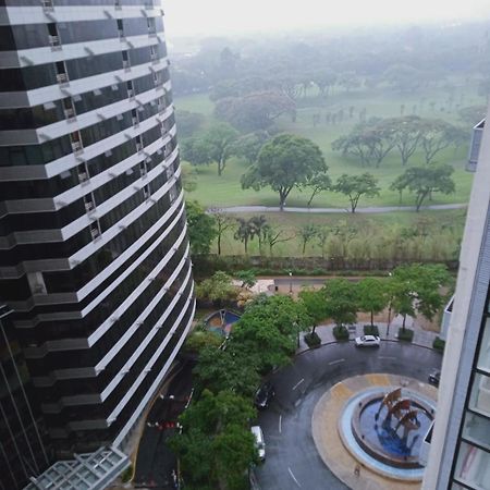 2 Bedrooms Units Forbes Area 5Th Avenue Bgc Center Manila Ngoại thất bức ảnh
