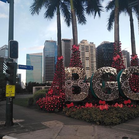 2 Bedrooms Units Forbes Area 5Th Avenue Bgc Center Manila Ngoại thất bức ảnh