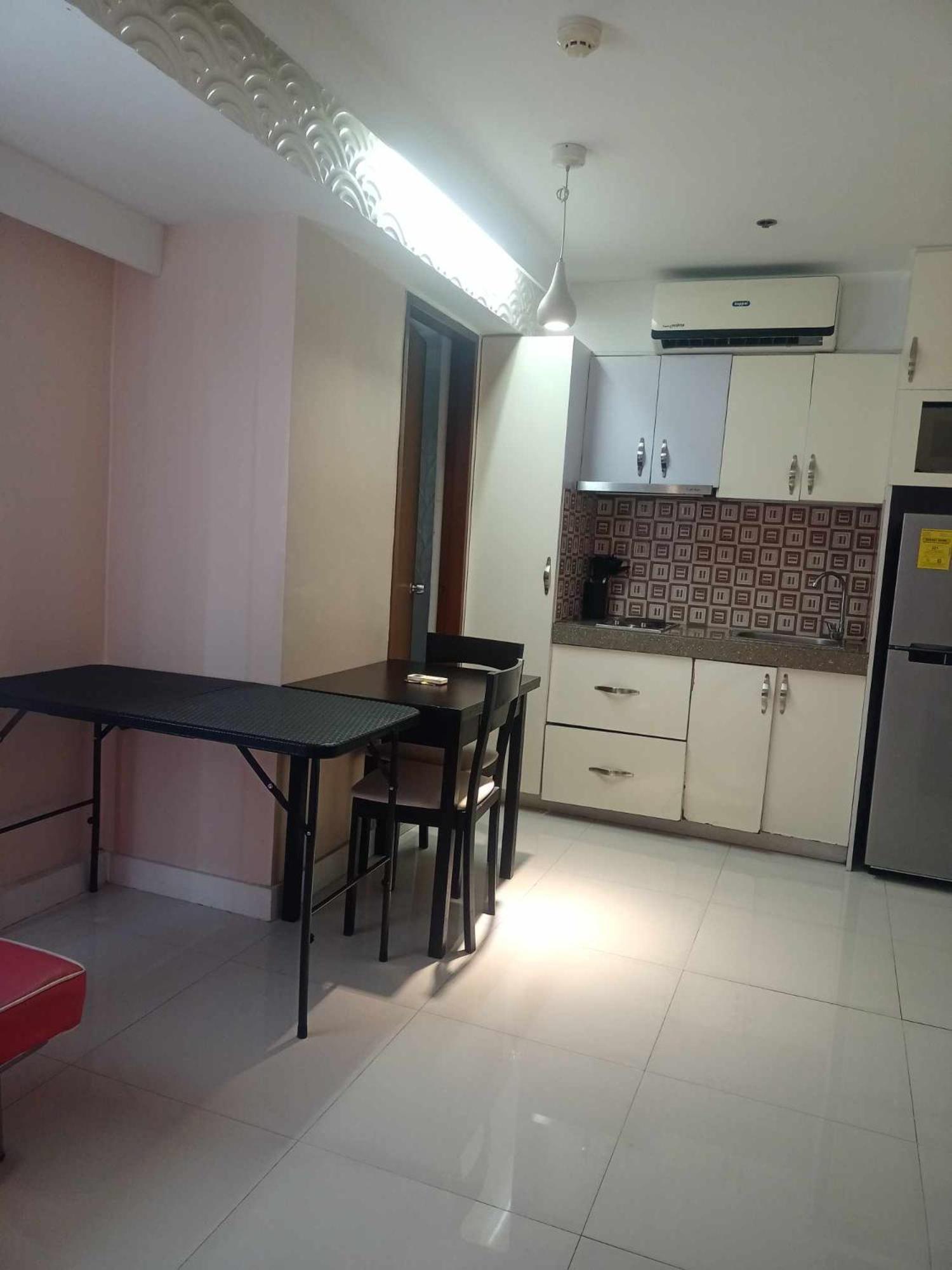 2 Bedrooms Units Forbes Area 5Th Avenue Bgc Center Manila Ngoại thất bức ảnh