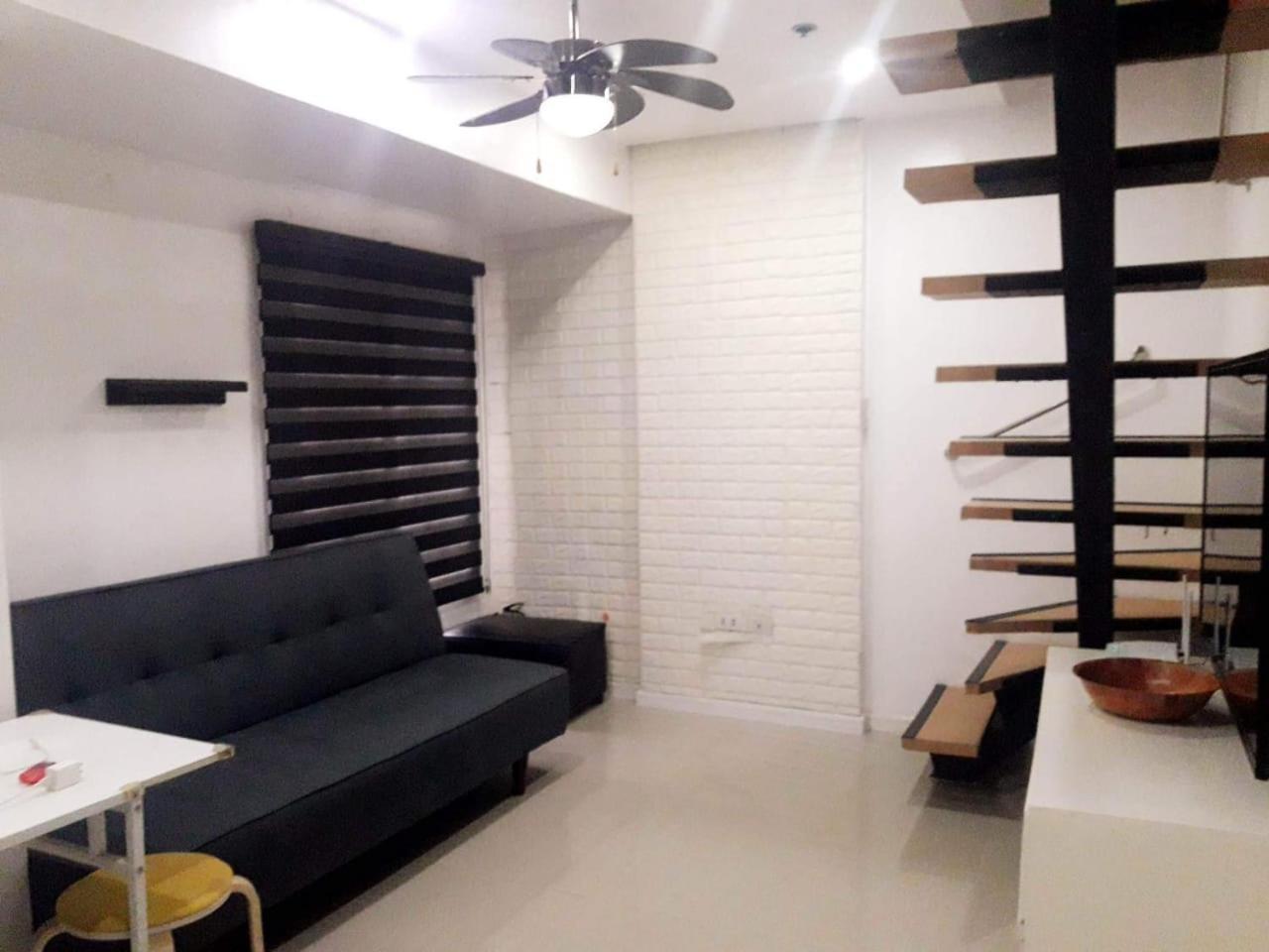 2 Bedrooms Units Forbes Area 5Th Avenue Bgc Center Manila Ngoại thất bức ảnh