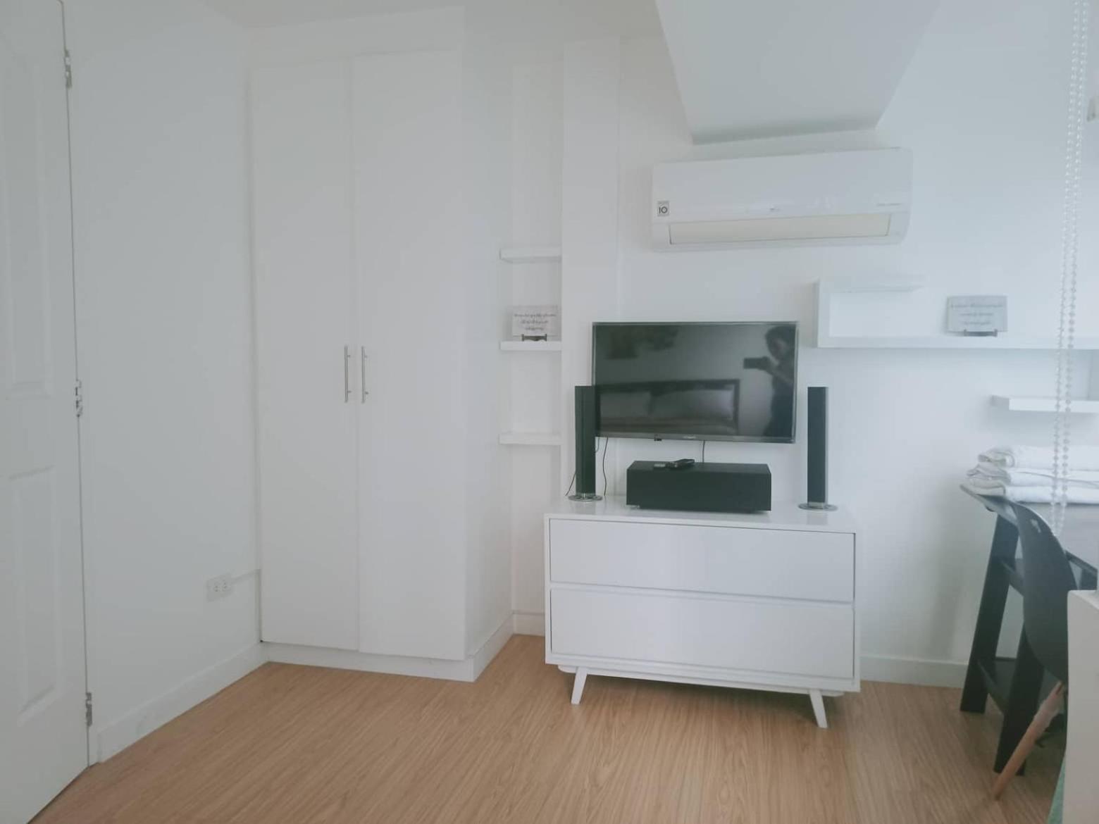 2 Bedrooms Units Forbes Area 5Th Avenue Bgc Center Manila Ngoại thất bức ảnh