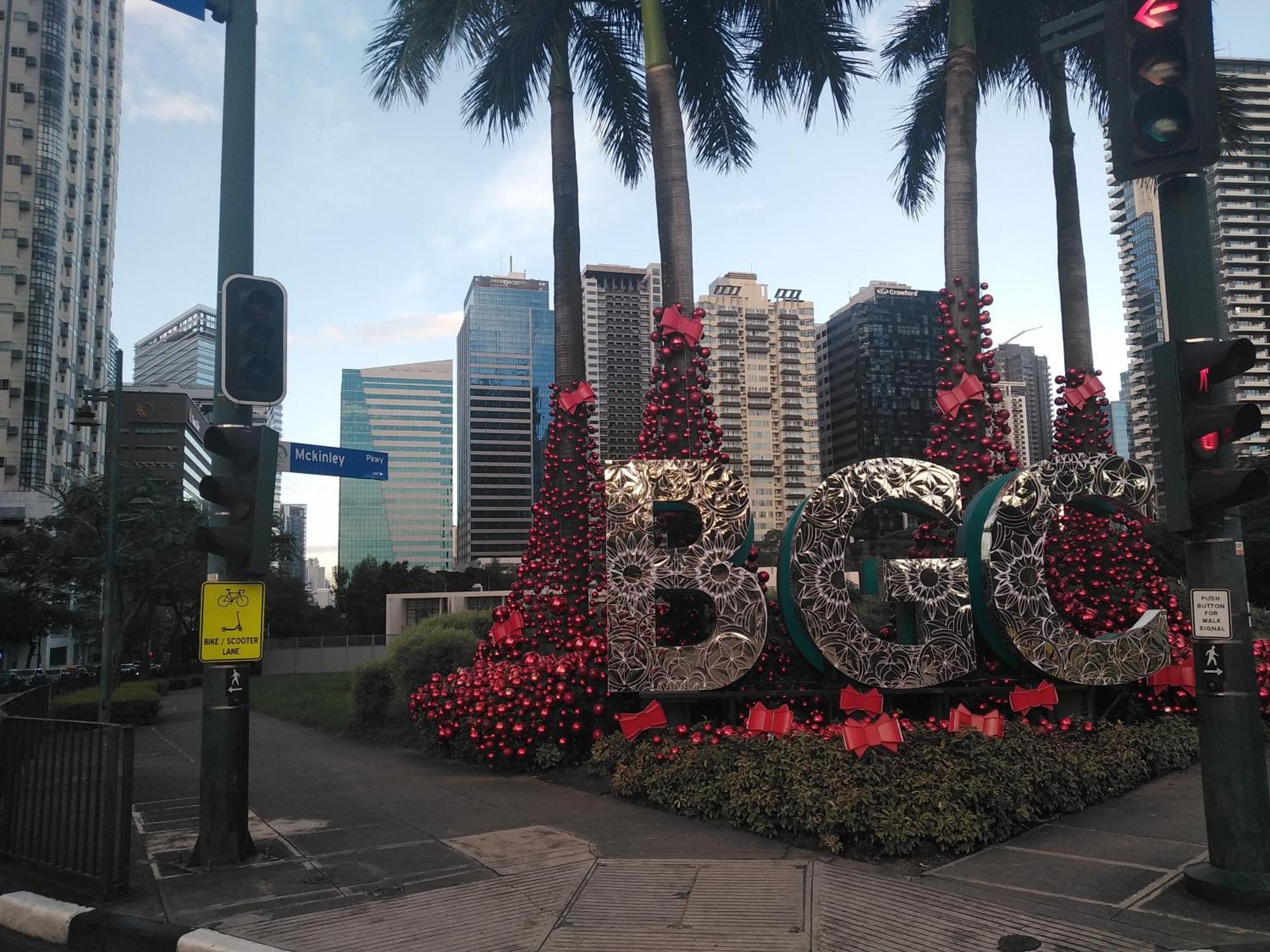 2 Bedrooms Units Forbes Area 5Th Avenue Bgc Center Manila Ngoại thất bức ảnh
