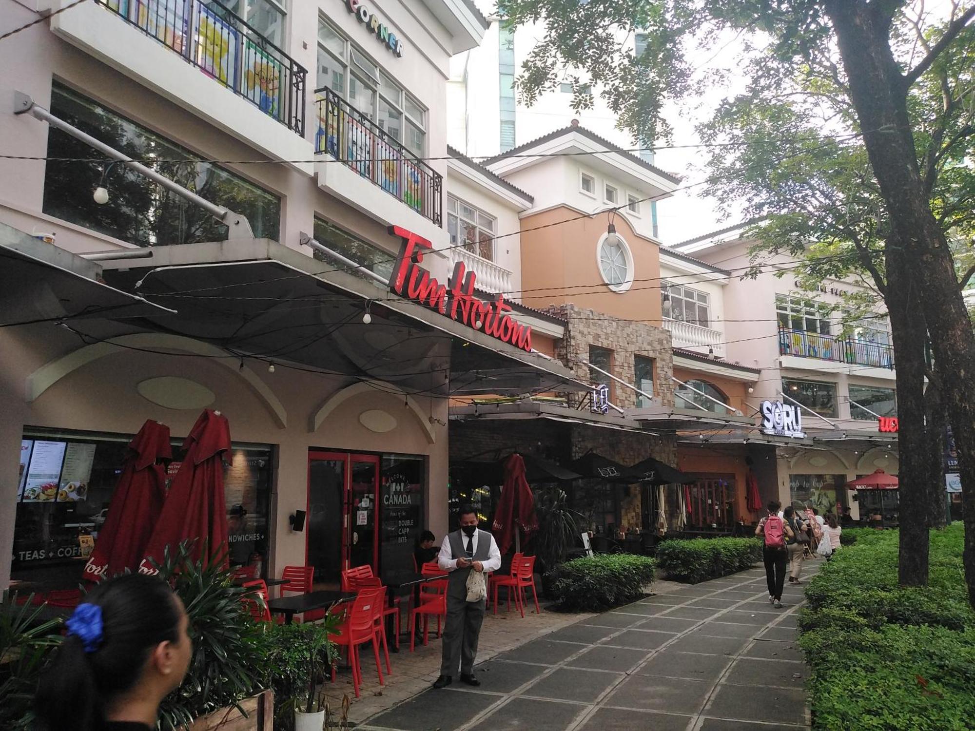 2 Bedrooms Units Forbes Area 5Th Avenue Bgc Center Manila Ngoại thất bức ảnh