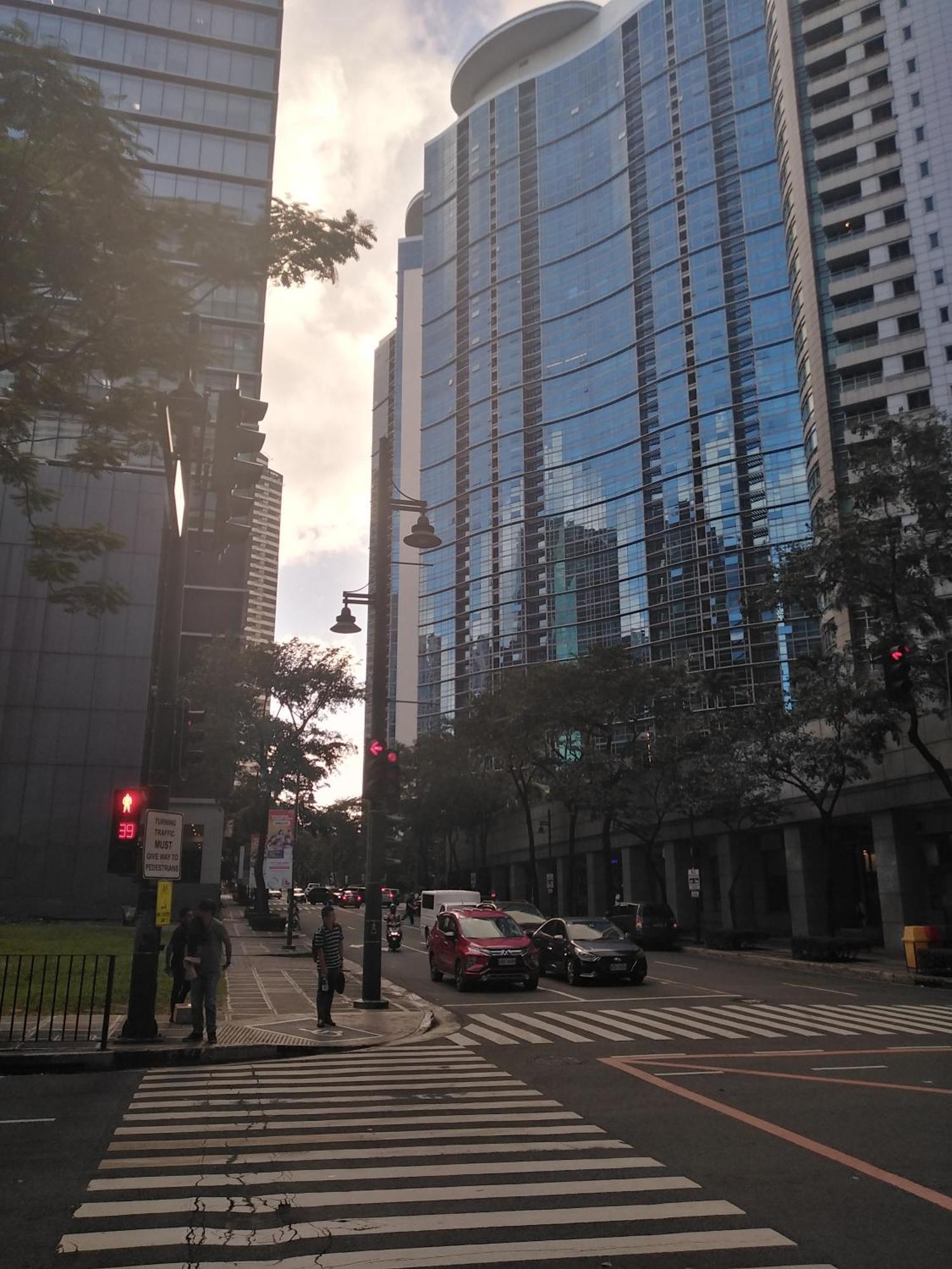 2 Bedrooms Units Forbes Area 5Th Avenue Bgc Center Manila Ngoại thất bức ảnh