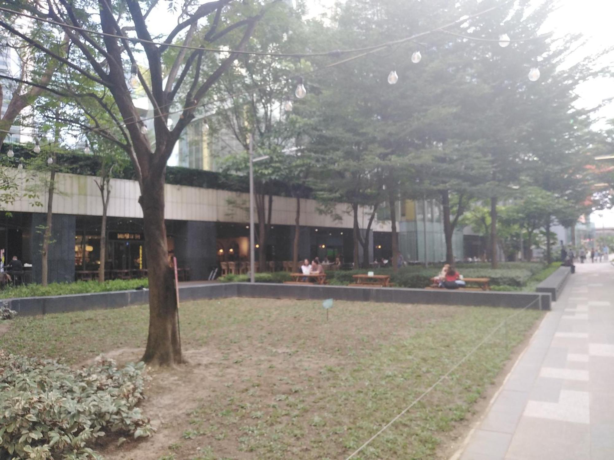 2 Bedrooms Units Forbes Area 5Th Avenue Bgc Center Manila Ngoại thất bức ảnh
