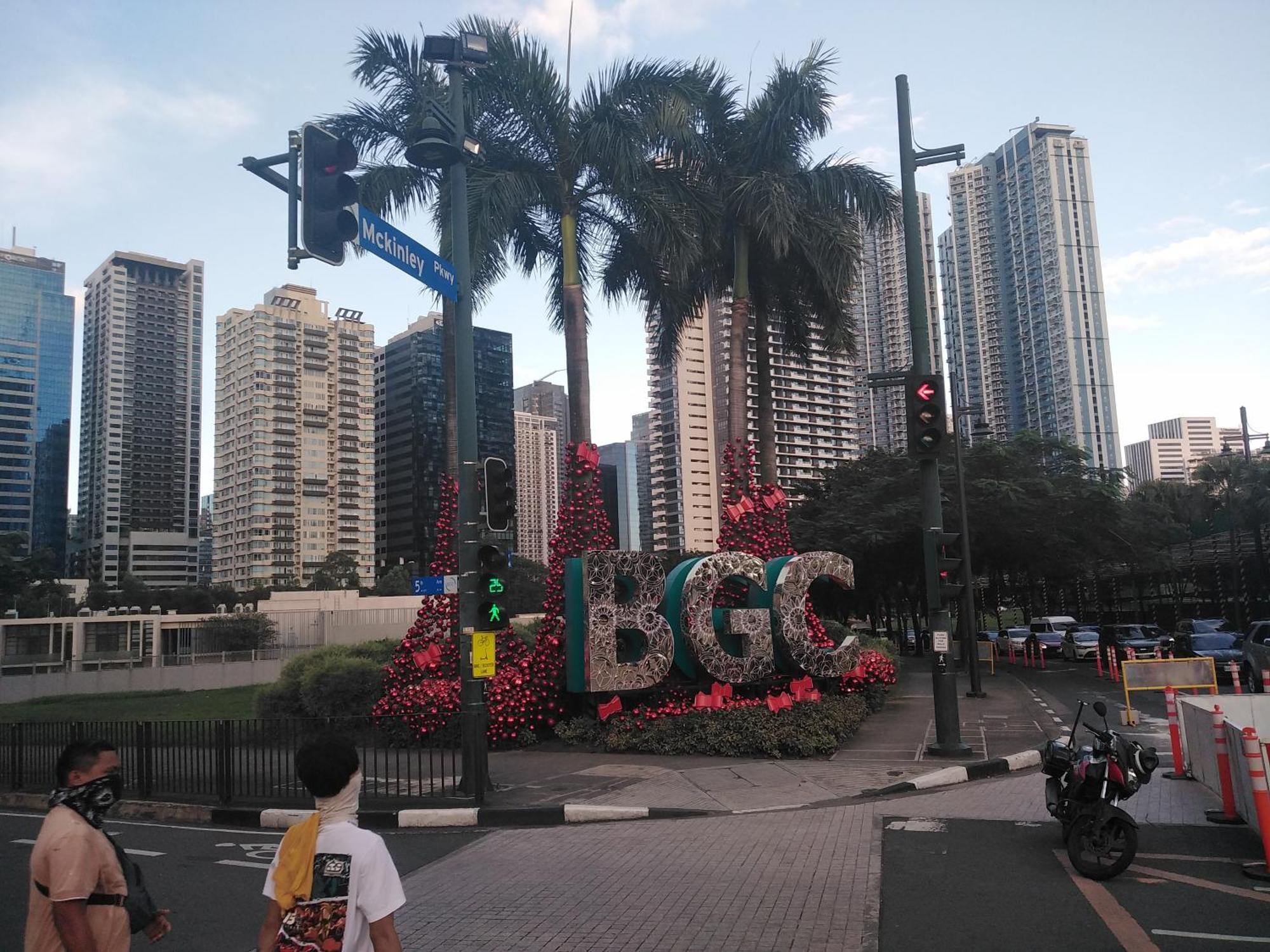 2 Bedrooms Units Forbes Area 5Th Avenue Bgc Center Manila Ngoại thất bức ảnh