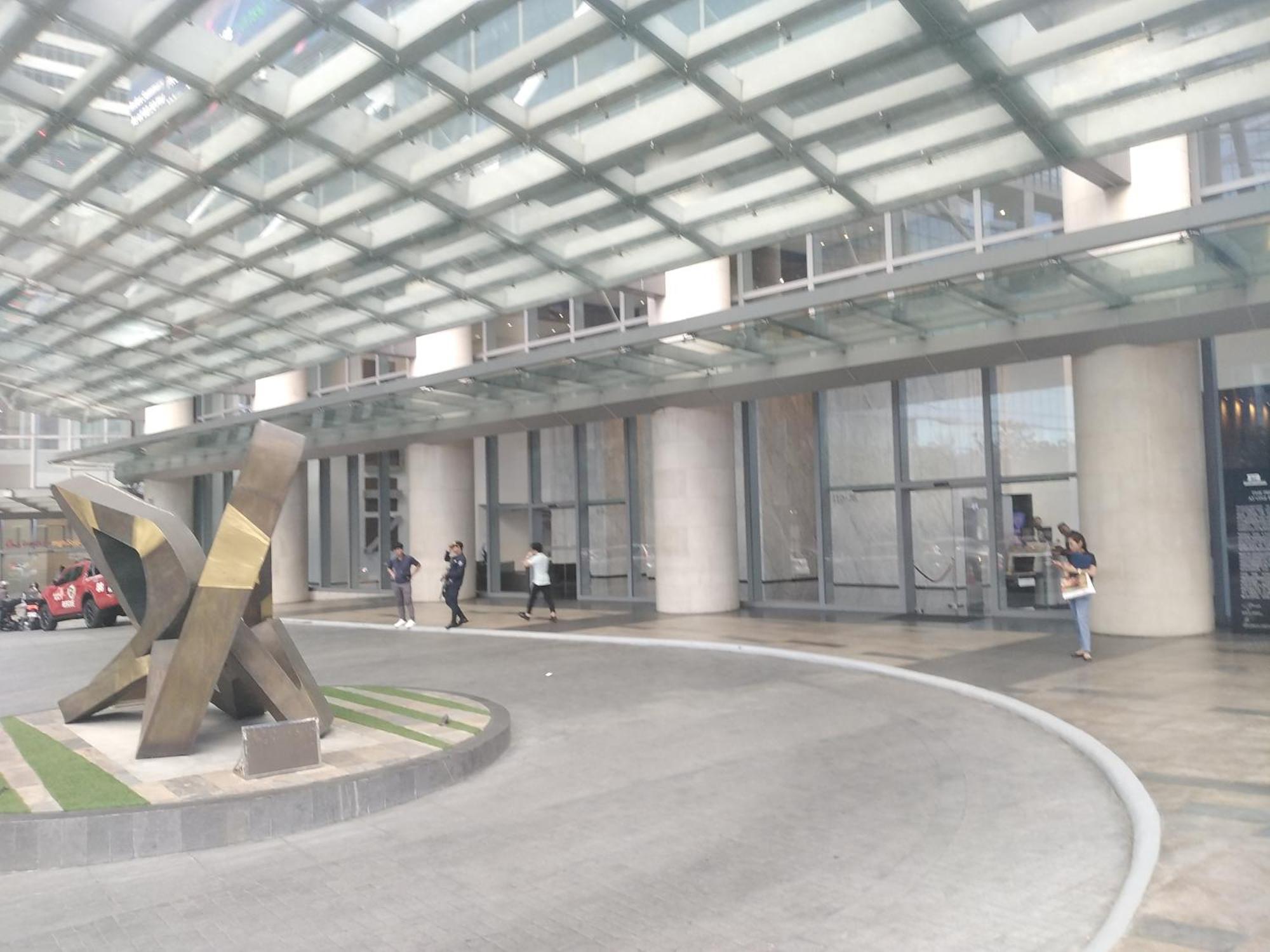 2 Bedrooms Units Forbes Area 5Th Avenue Bgc Center Manila Ngoại thất bức ảnh