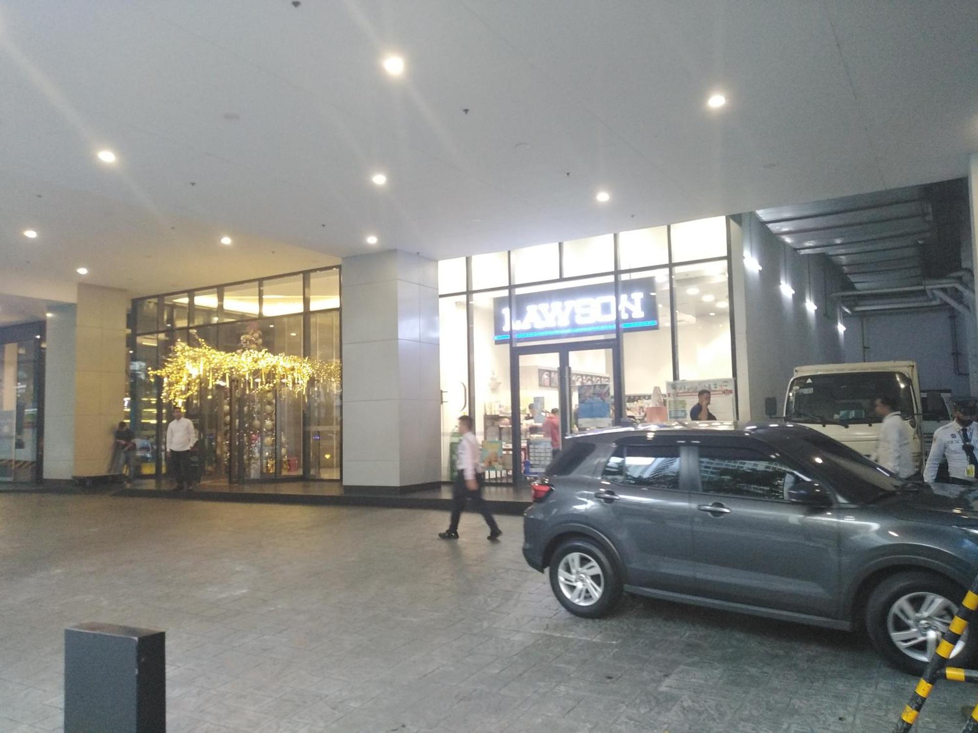 2 Bedrooms Units Forbes Area 5Th Avenue Bgc Center Manila Ngoại thất bức ảnh